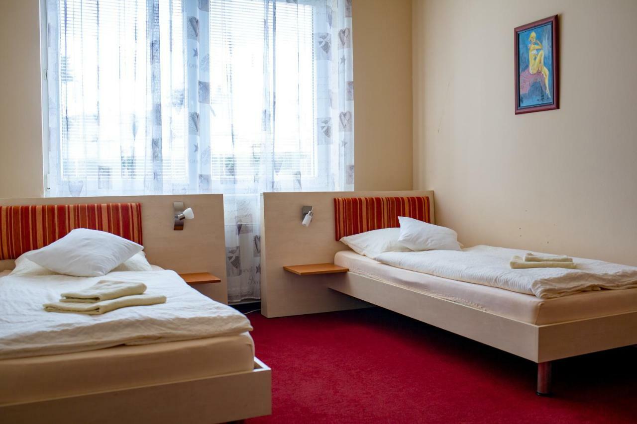 Penzion Na Kurtech Opava Extérieur photo